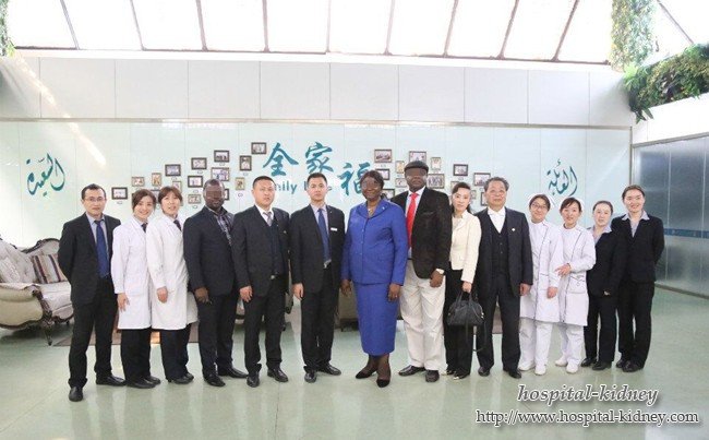 30 марта 2017 года посол Сьерра-Леоне посетил Больницу Нефропатии Шицзячжуан. Здесь они посетили клиническую лабораторию, кабинет диализа нашей больницы и палаты международных пациентов и другие мероприятия